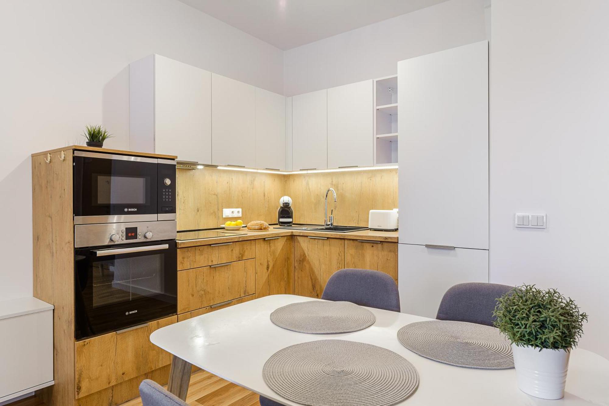 19 Dzielnica Kolejowa P&O Serviced Apartments Warschau Buitenkant foto