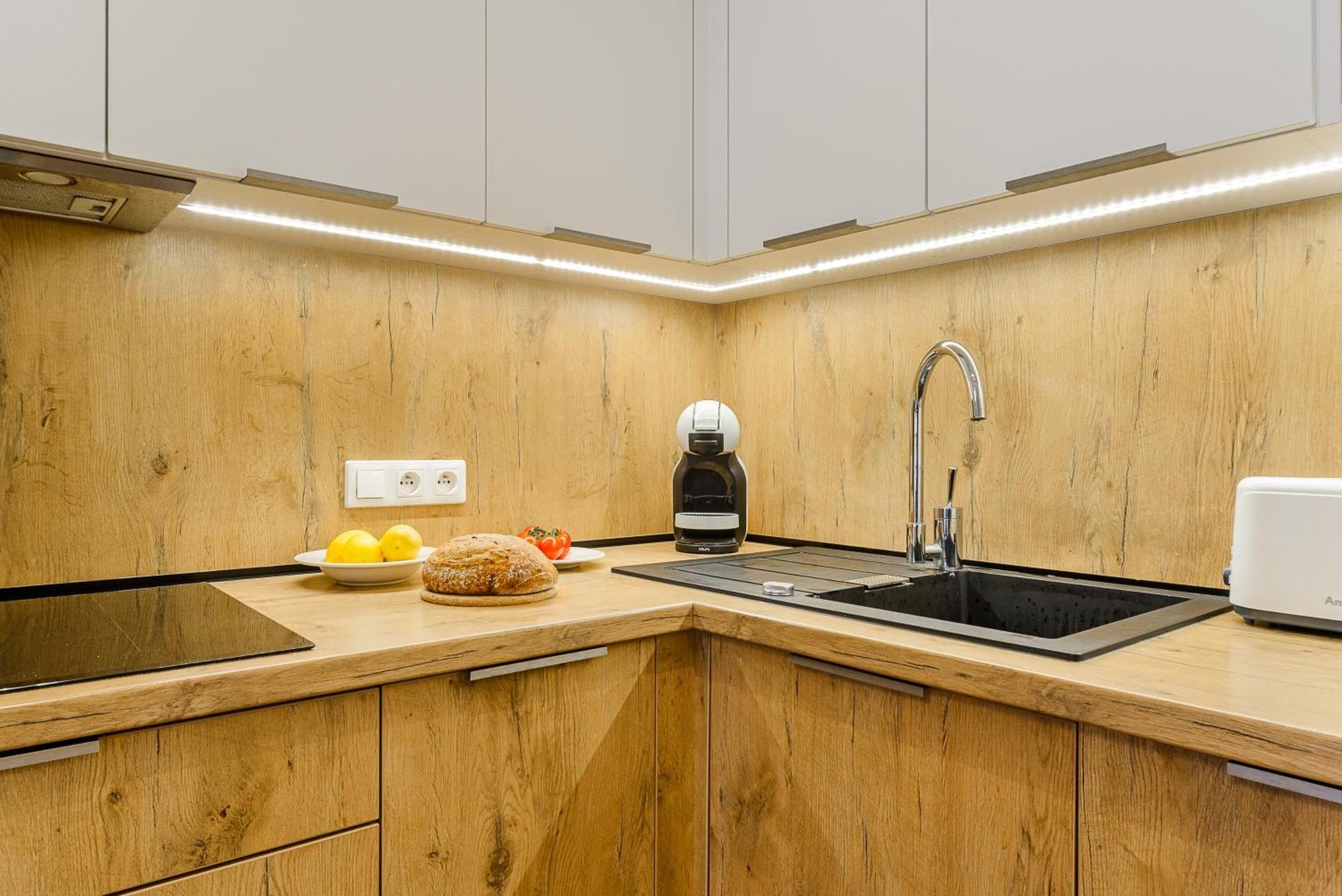 19 Dzielnica Kolejowa P&O Serviced Apartments Warschau Buitenkant foto