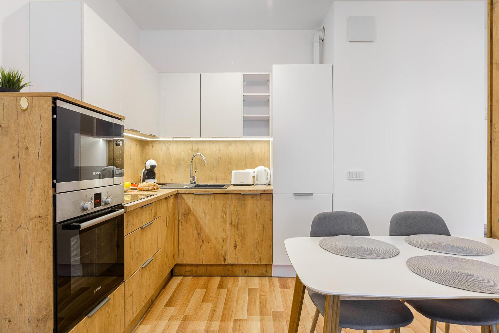 19 Dzielnica Kolejowa P&O Serviced Apartments Warschau Buitenkant foto
