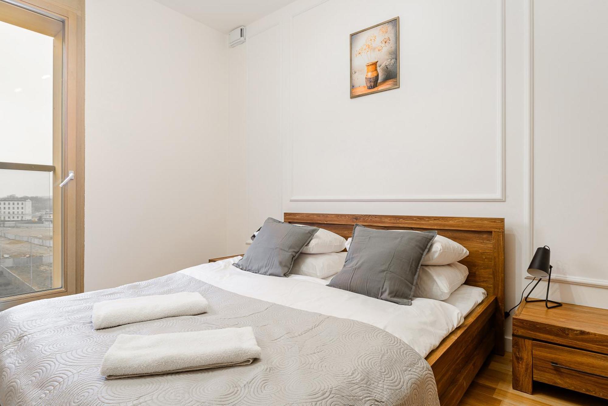 19 Dzielnica Kolejowa P&O Serviced Apartments Warschau Buitenkant foto