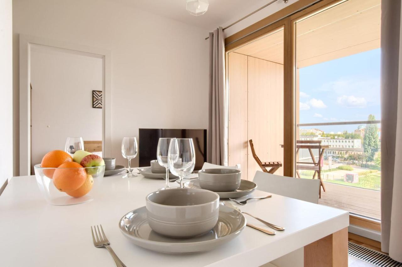 19 Dzielnica Kolejowa P&O Serviced Apartments Warschau Buitenkant foto